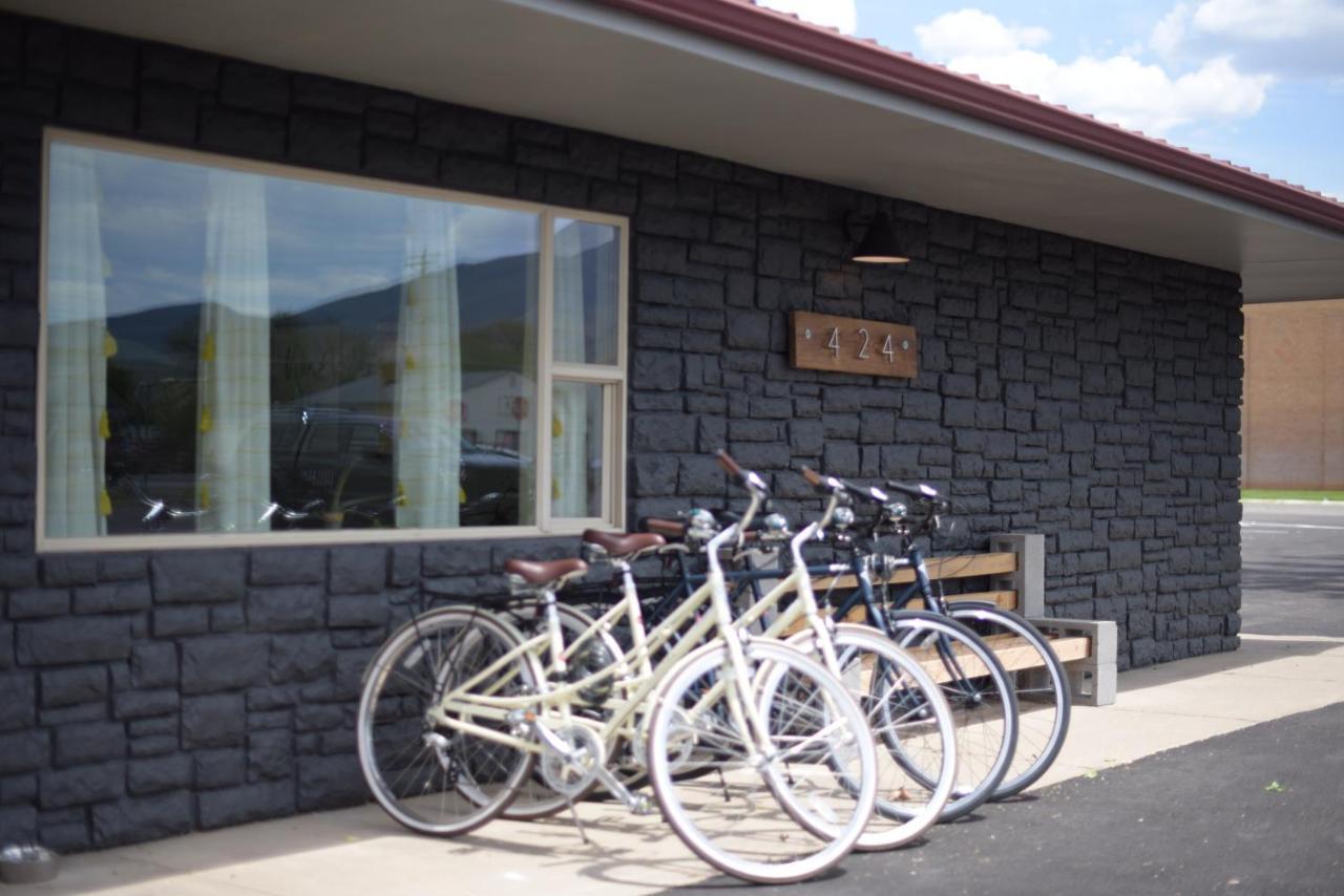 Spoke And Vine Motel Palisade Exteriér fotografie